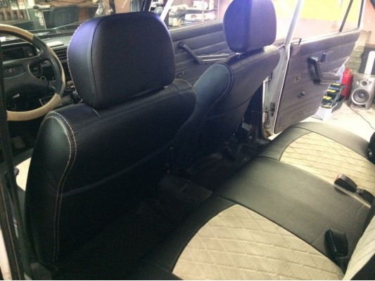 Авточехлы на Lada ВАЗ 2105