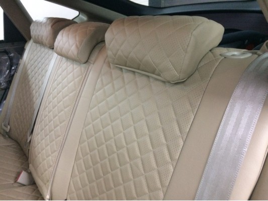 Авточехлы на Toyota Prius