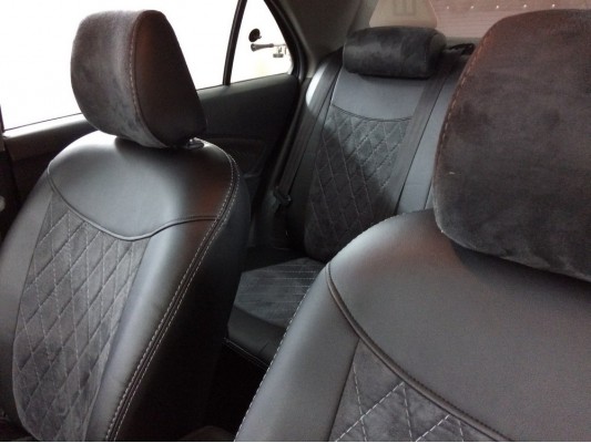 Авточехлы на Toyota Yaris